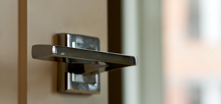 Door Lever Knob Repair in Tustin, California
