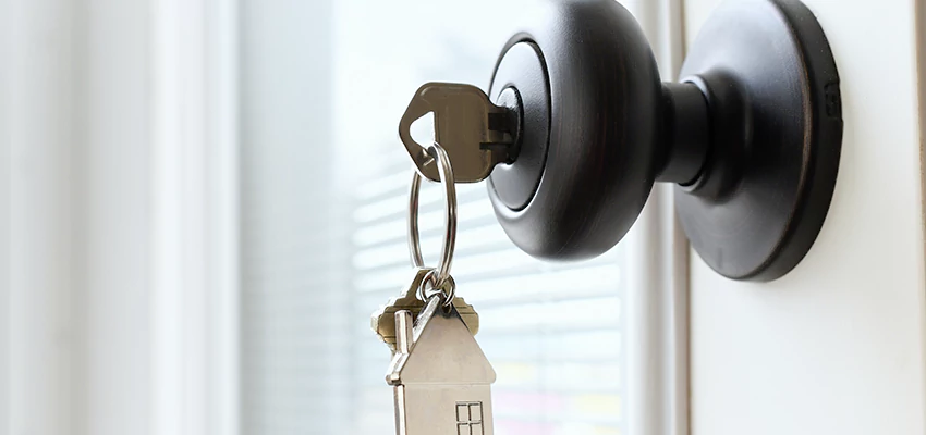 Bifold Door Knob Replacement in Tustin, California